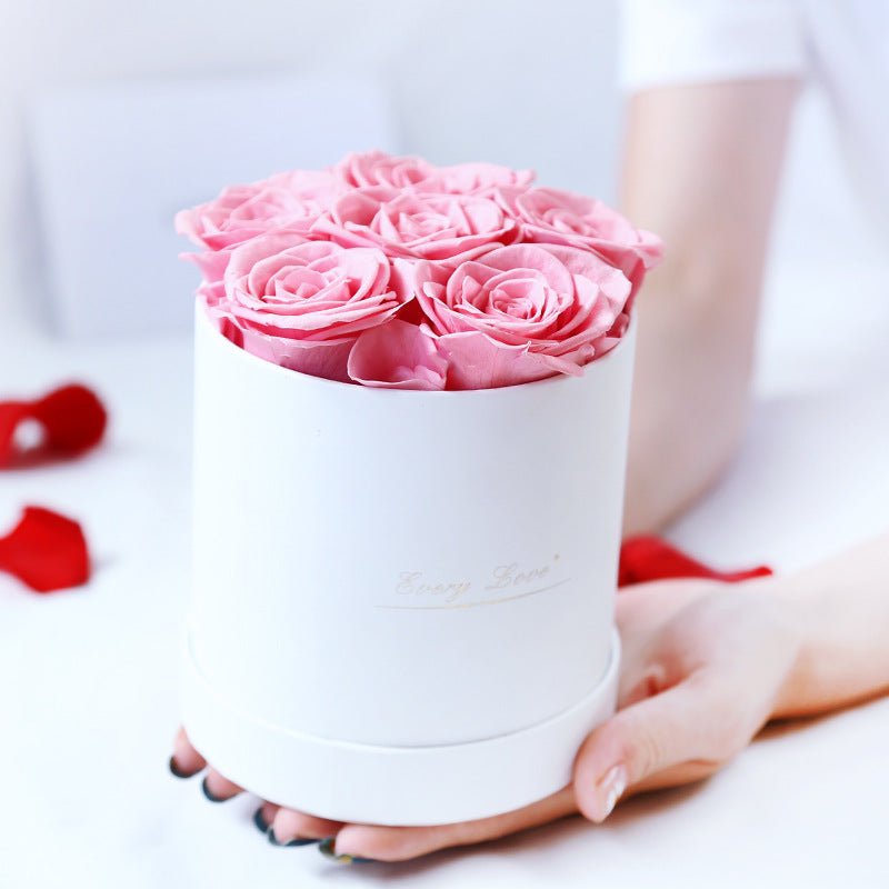 Cylinder gift preserved rose 6 flowers