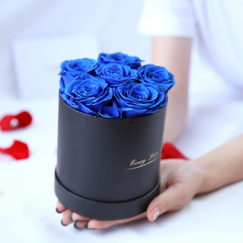 Cylinder gift preserved rose 6 flowers