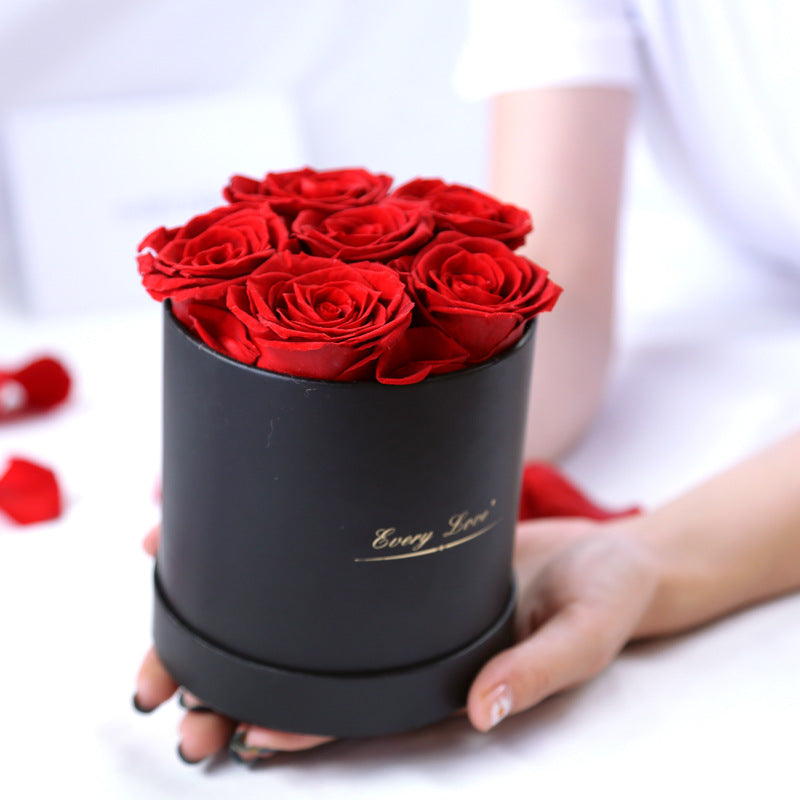 Cylinder gift preserved rose 6 flowers